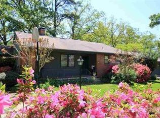 3 Shannon Dr, Little Rock, AR 72207