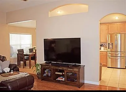 1213 Bexley Ct — Photo 4