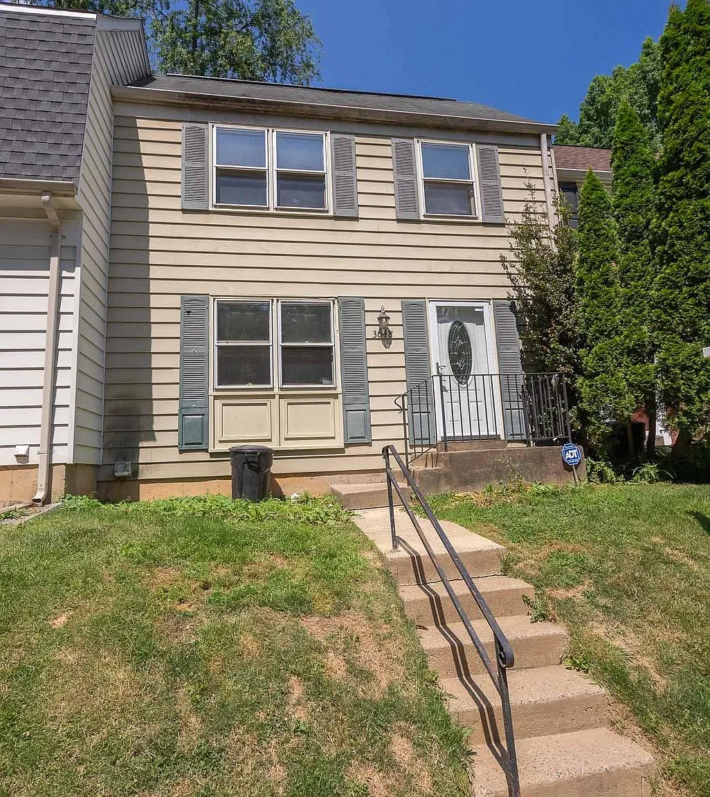 3 bed, 2.5 bath, 1266 sqft, $2,975 — Photo 3