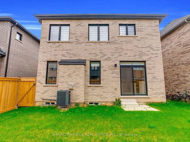 641 Leatherleaf Lndg — Photo 43