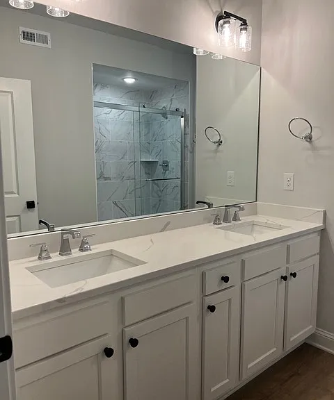 238 Chenoweth Ln #202 — Photo 4