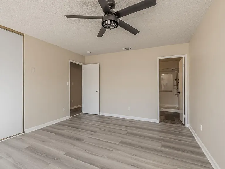 1610 Bondy Ln — Photo 10