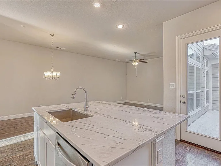 4932 McKinney Hollow Dr — Photo 8
