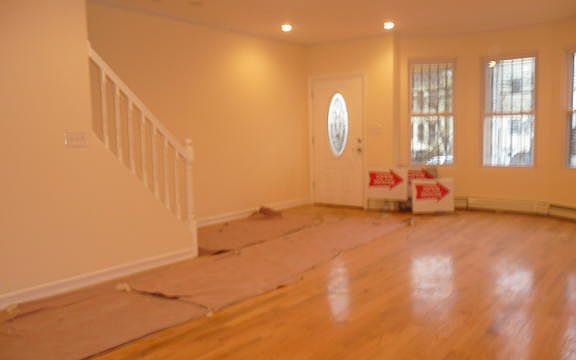 5th image of 724 E 222nd St