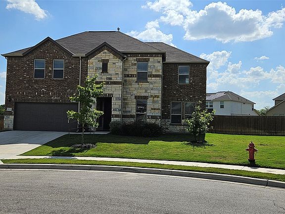 2nd image of 16700 Fresno Cv