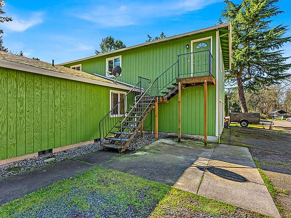3rd image of 2454 NW 4th Ave
