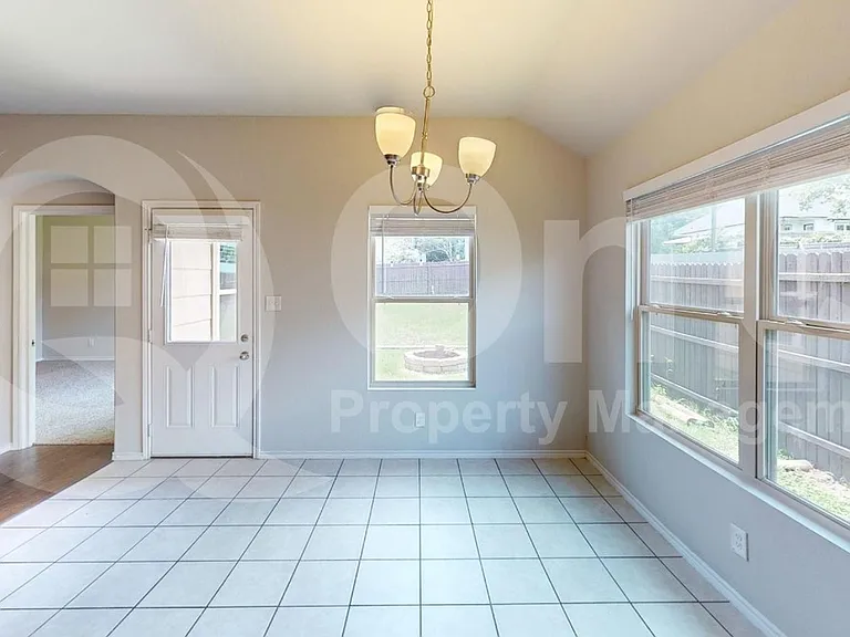 5513 Diaz Ave — Photo 9