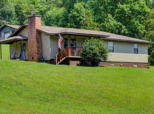 124 Volunteer Ln, Clinton, TN 37716