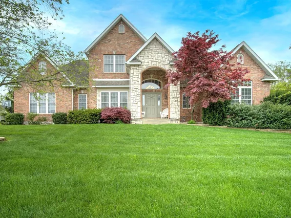 1808 10th Fairway Dr, Belleville, IL 62220