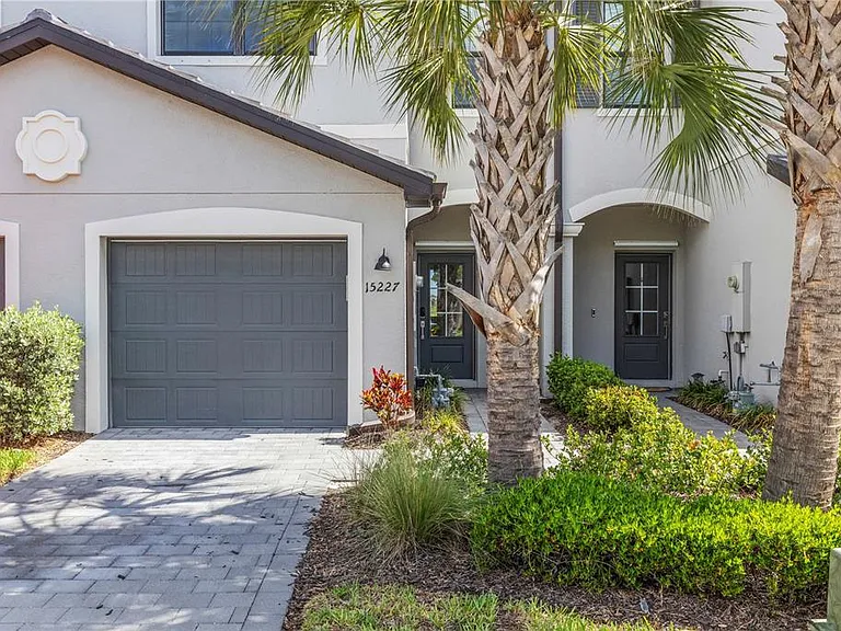 15227 Sunny Day Dr — Photo 1