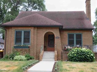 405 W Evelyn St, Freeport, IL 61032