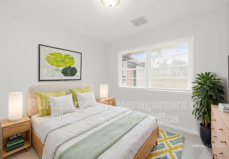 1301 NW 102nd St — Photo 13