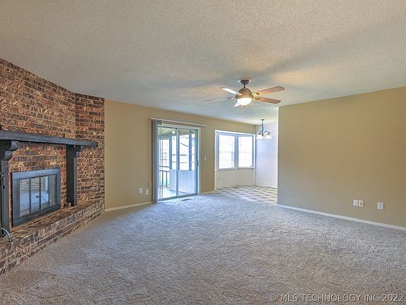 5th image of 246 S 184th East Ave