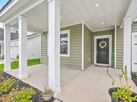 5th image of 411 Cropfield Dr