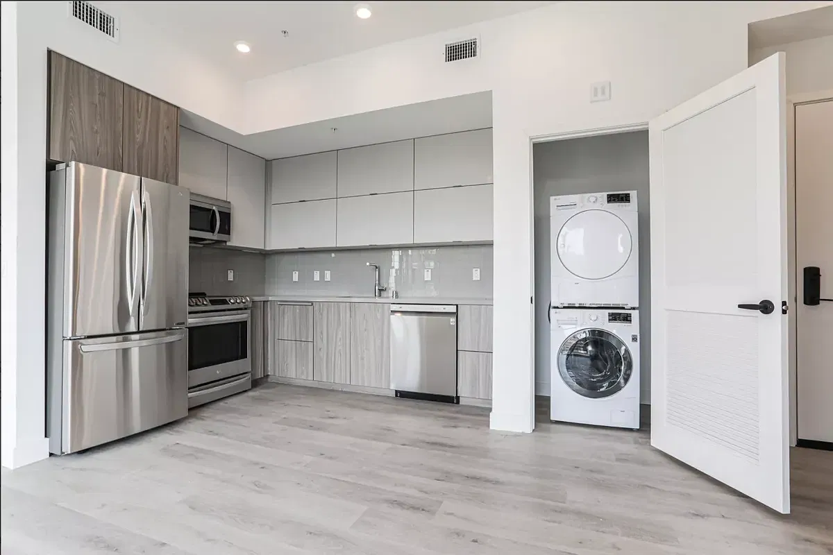 The Kenmore — Photo 4
