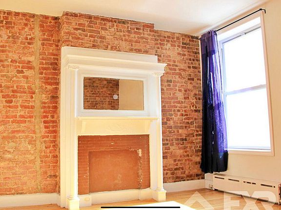 3rd image of 564 Saint Marks Ave #3LL