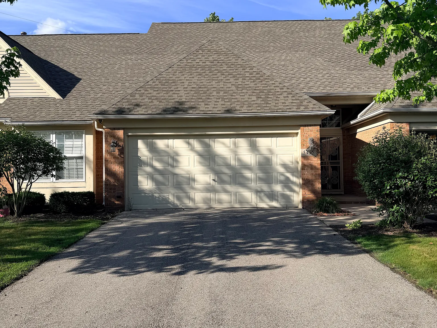2 bed, 2.5 bath, 1712 sqft, $2,200 — Photo 1