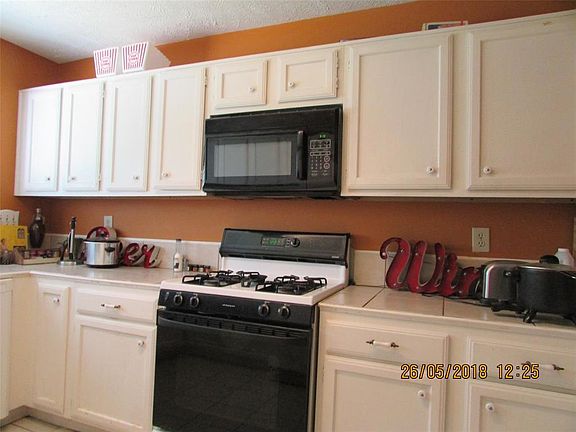 4th image of 19315 Winding Branch Dr