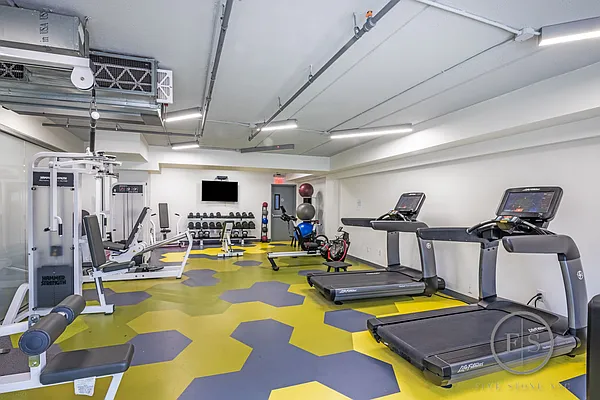 Rented by Five Stone NYC LLC | media 10