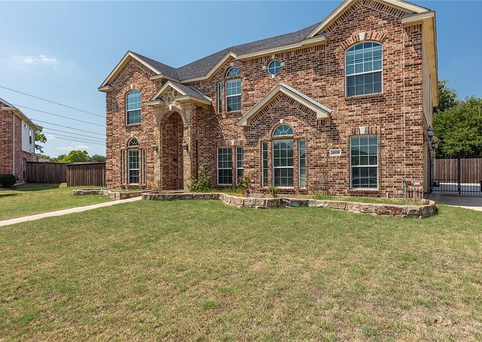 1st image of 4939 Constantine Ct