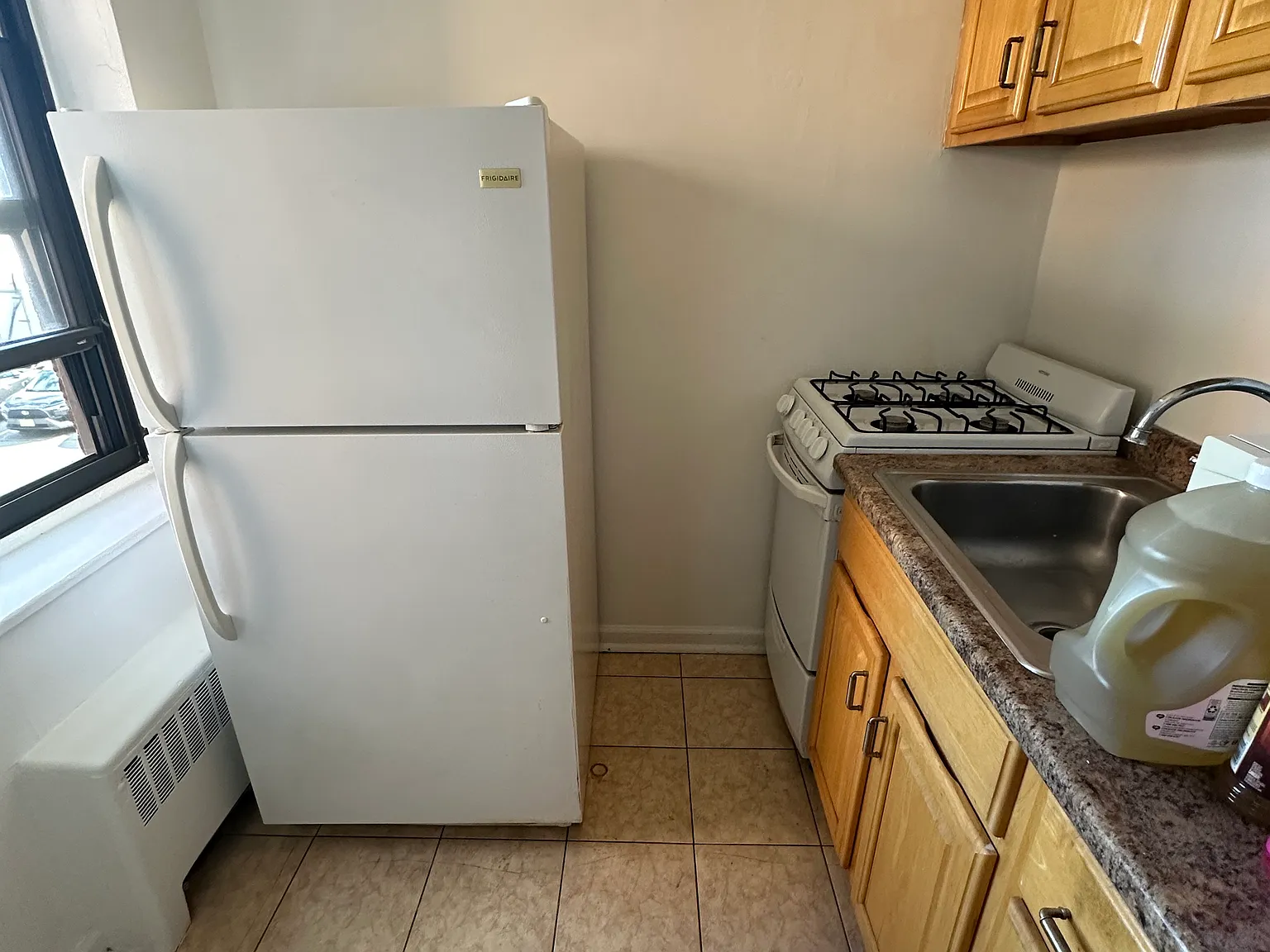 E Curtis St, Linden — Photo 1
