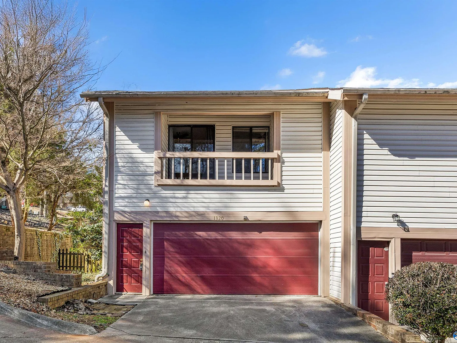 3 bed, 2.5 bath, 1495 sqft, $1,550 — Photo 3