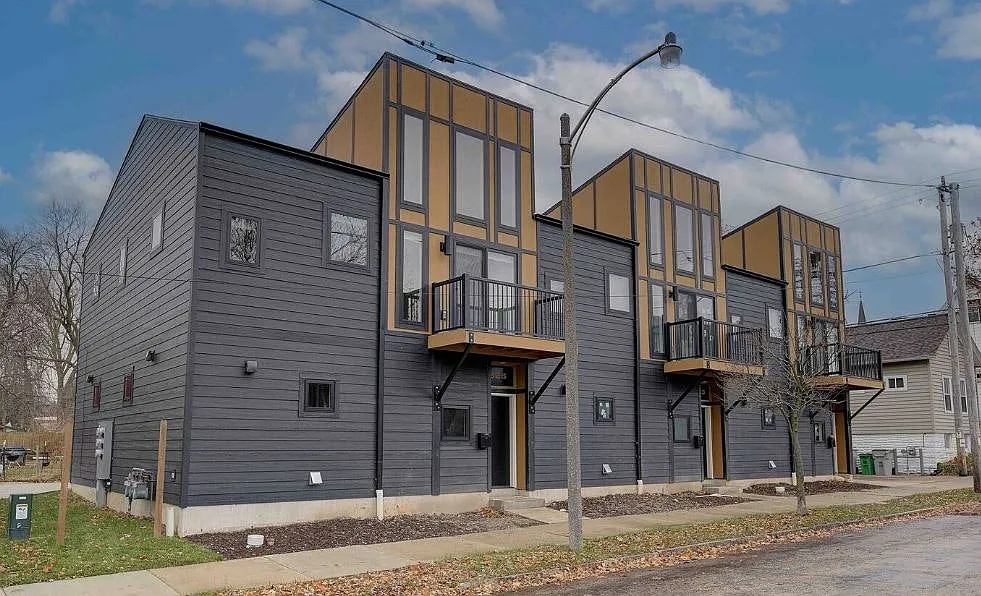 925 East Otjen Street, Unit 1 — Photo 2