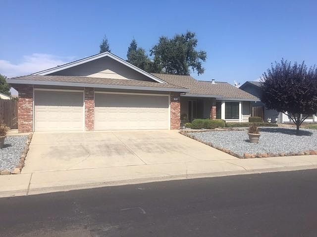 1st image of 703 Machado Ln
