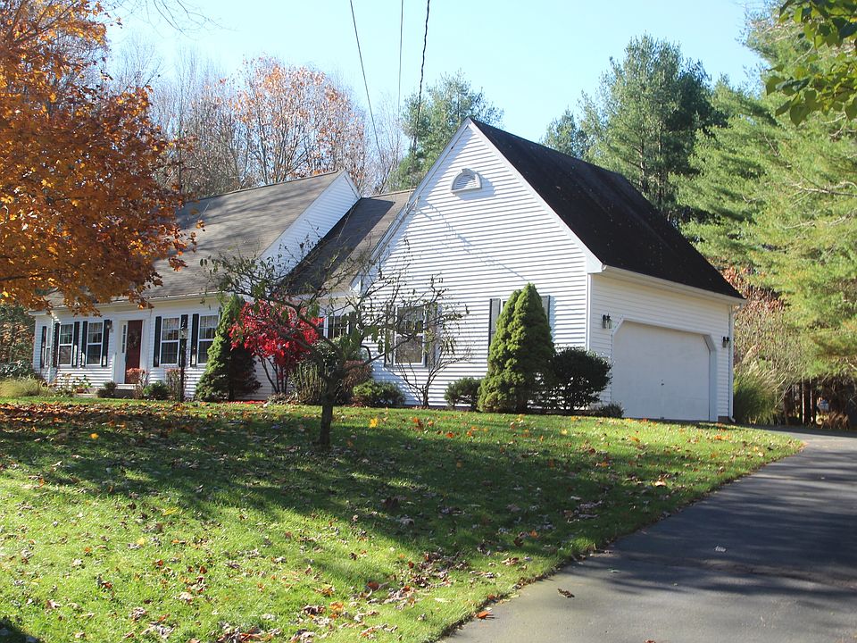 1st image of 120 Chardonnay Ln