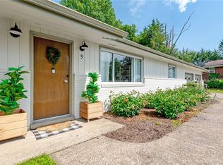 5 Venlo Dr, Monroeville, PA
