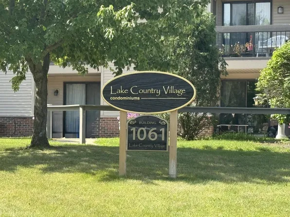 1061 Regent ROAD #628, Oconomowoc, WI 53066