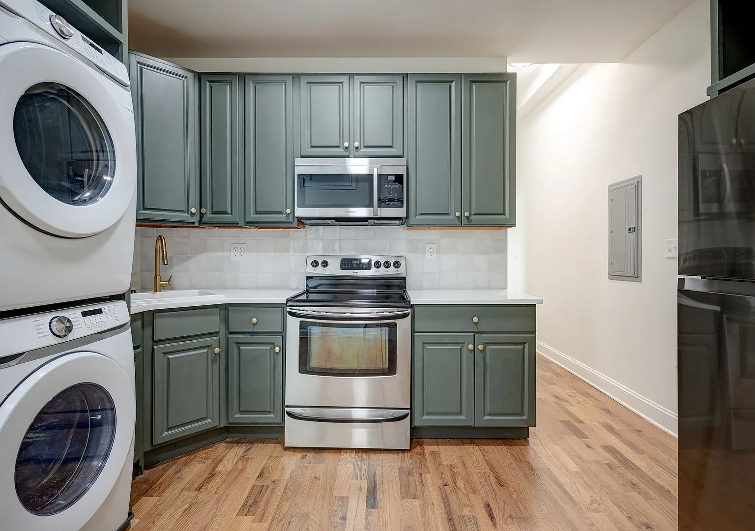 1723 W Master Street — Photo 1