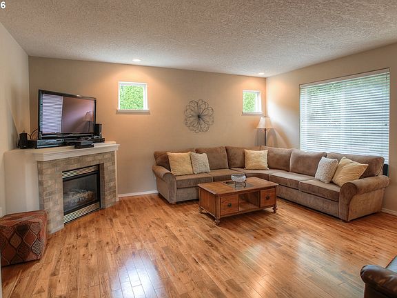3rd image of 3421 SE 170th Ave