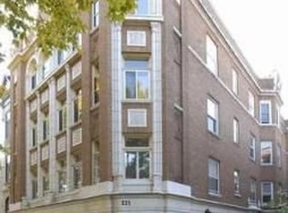 823 W Oakdale Ave #6, Chicago, IL