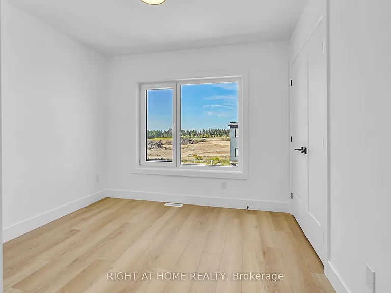 3550 Emily Carr Ln — Photo 18