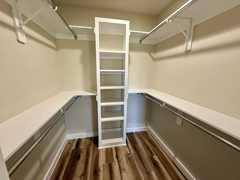 116 Village Pl — Photo 5