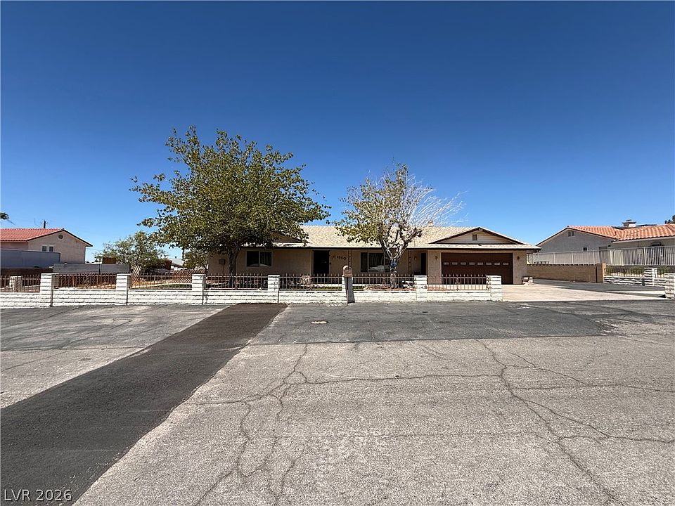 1st image of 1560 Rocking Horse Dr