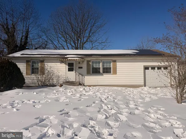 436 Beacon Ave, Paulsboro, NJ 08066