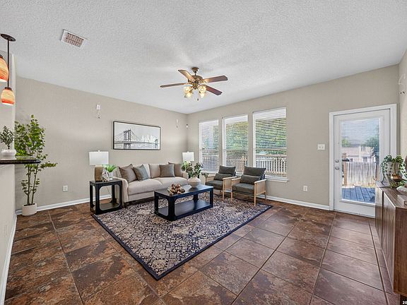 4th image of 205 RANCH HOUSE RD