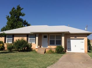 1715 Crain Dr, Altus, OK 73521