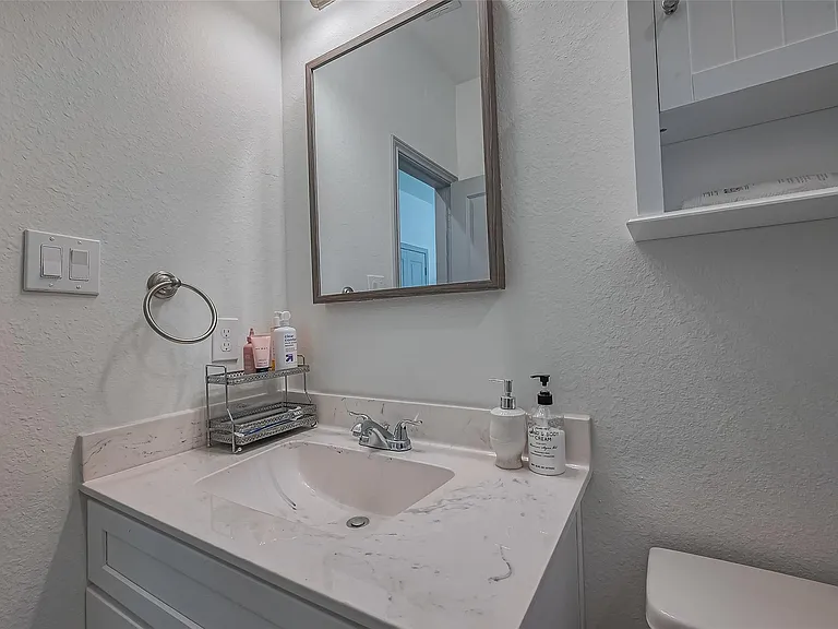 3540 Rebecca St — Photo 24