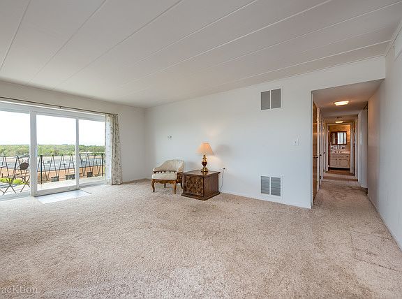 3rd image of 5300 Walnut Ave APT 11E
