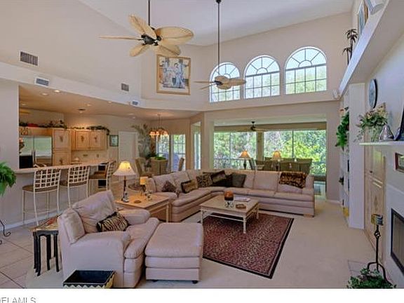 3rd image of 420 E Gulf Dr