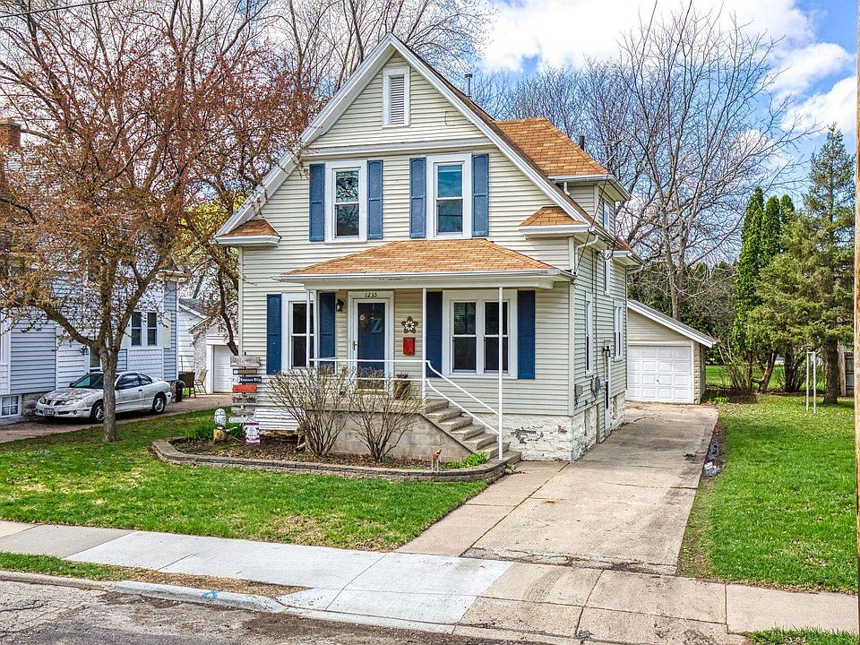 1235 Ontario St, Oshkosh, WI 54901 Zillow