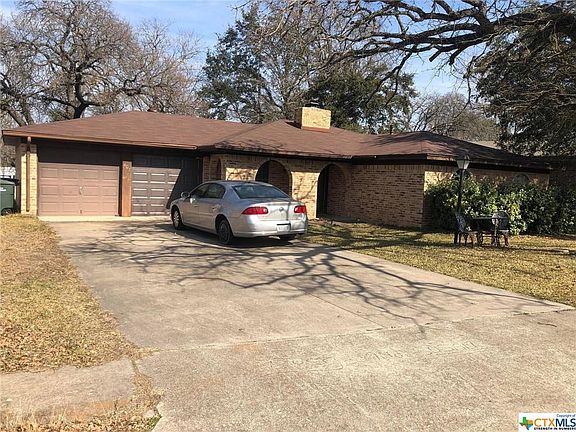 3rd image of 407 Jeffery Ln