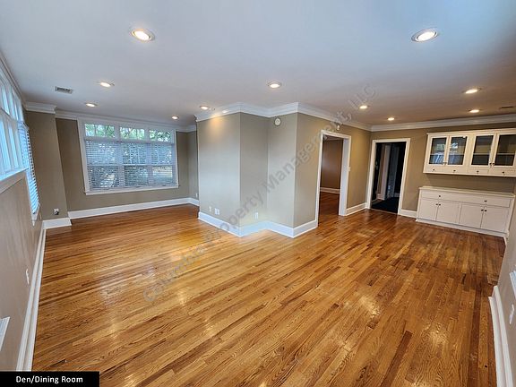 5th image of 2800 Monroe St