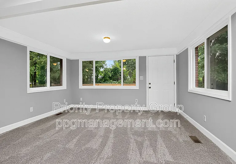 3916 Piney Grove Rd — Photo 17