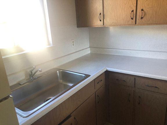 3rd image of 1125 Capuchino Ave #4