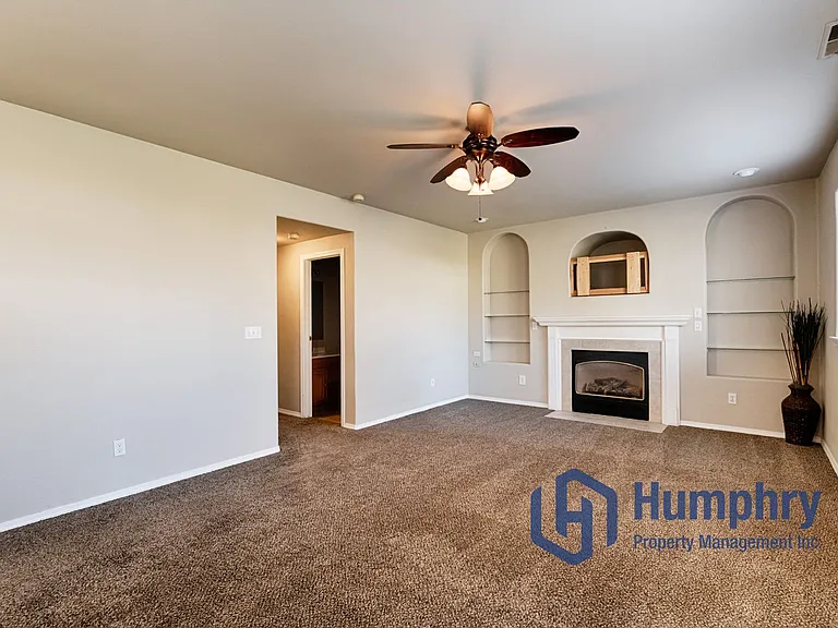 256 W Woodbury Dr — Photo 13