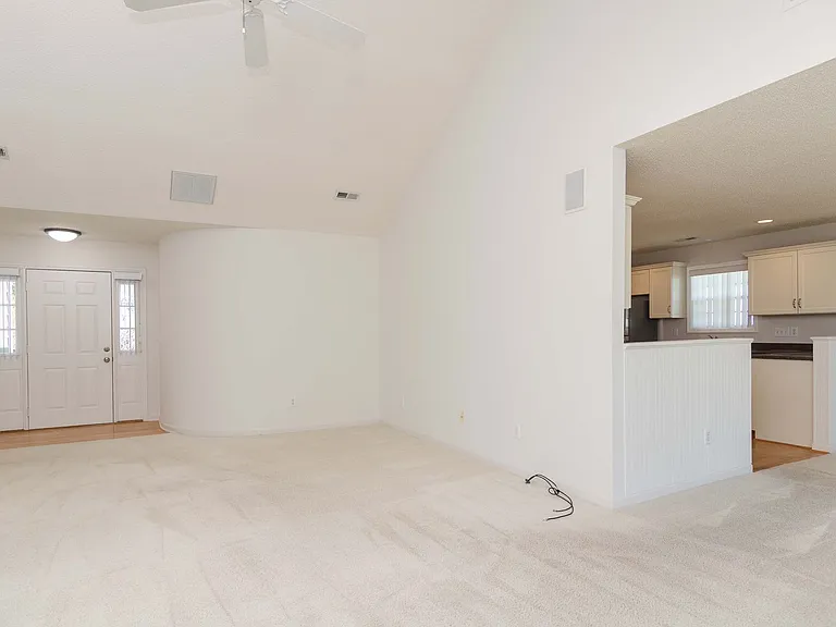 340 Palmer Way — Photo 9